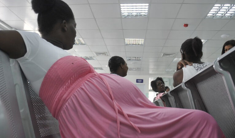Se registraron 3,777 partos de haitianas durante el mes de noviembre en hospitales dominicanos