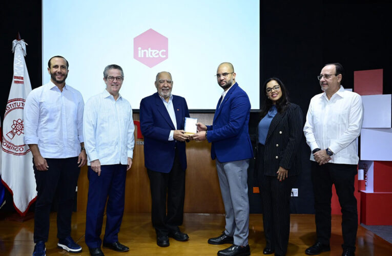 ADOZONA reconoce a INTEC por formar a profesionales en la industria de dispositivos médicos y farmacéuticos