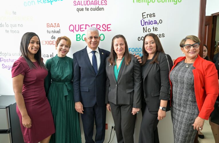 Presidente del Senado, Ricardo de los Santos, califica la salud mental como un pilar fundamental para la sociedad