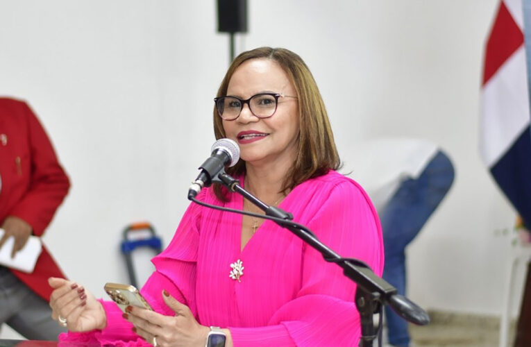 Maestra Jovanny Ortega reflexiona sobre los retos de la UASD Recinto San Francisco