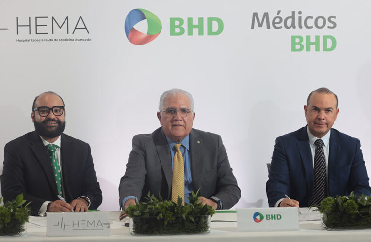 BHD y HEMA apoyan a médicos de la zona Norte