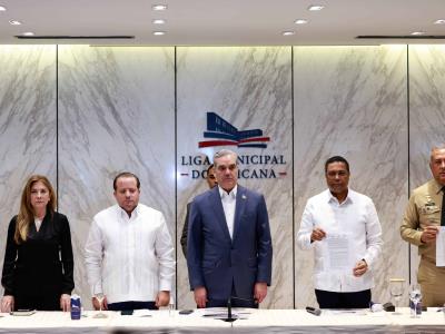Gobierno y municipios firman un acuerdo para las deportaciones