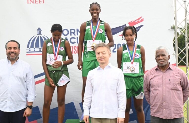 Zona Este se corona campeona Nacional  Atletismo Escolar INEFI 2025